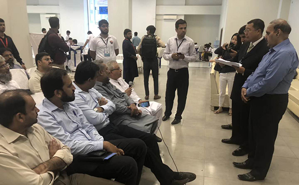 莱工.jpg 莱工.jpg